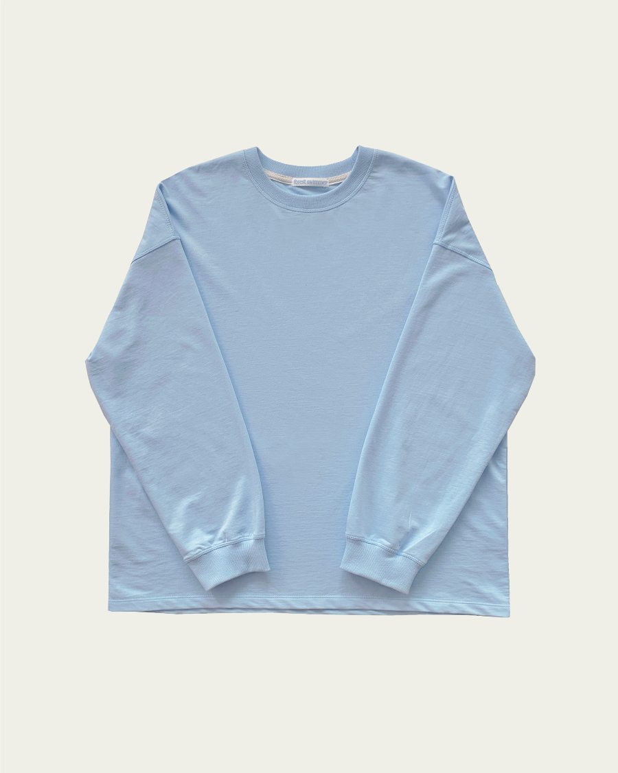 긴팔 티셔츠 라벤더 색상 이미지-S1L3